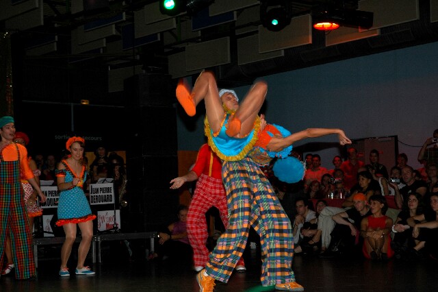min 2005 11 12 fous swing 186